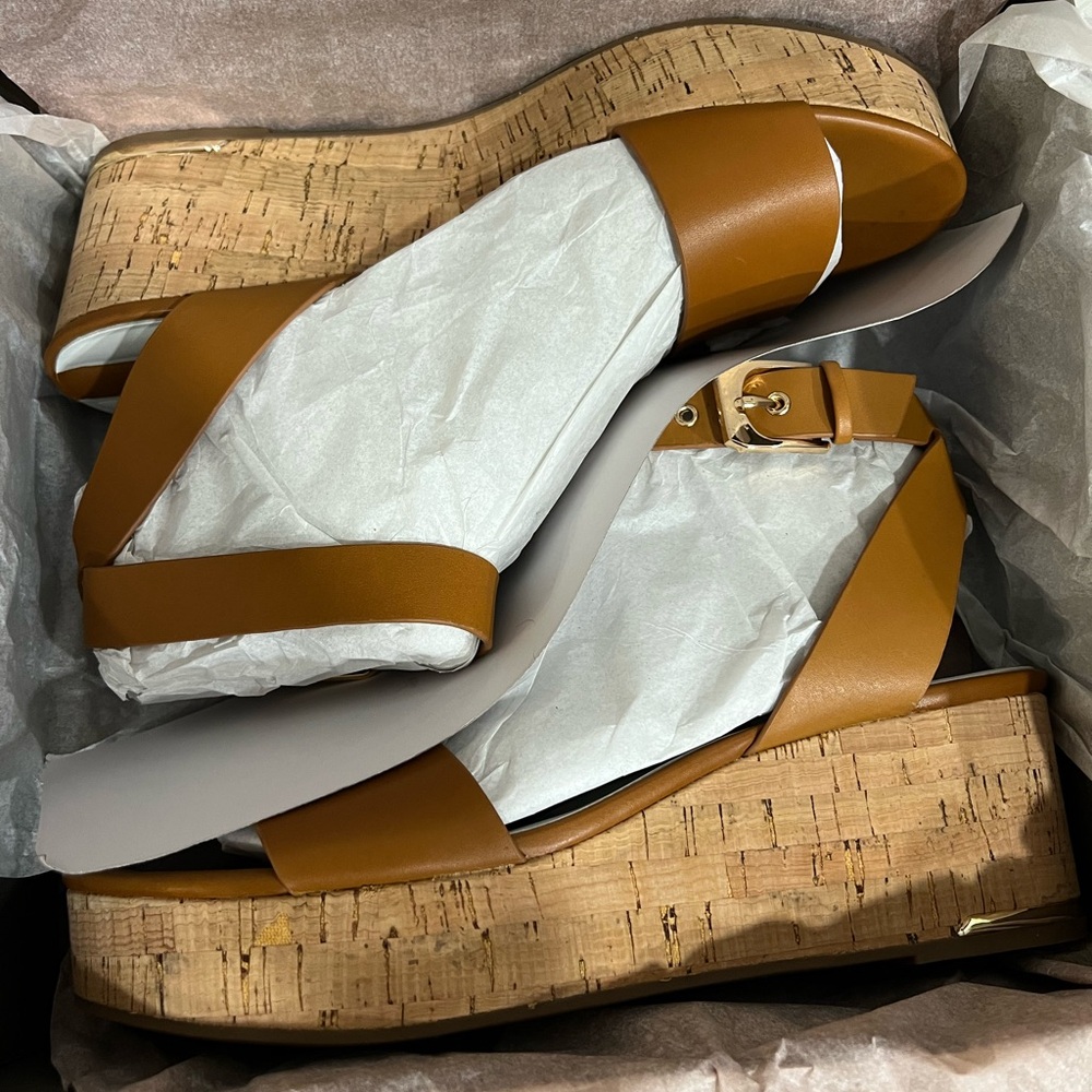 Brand New Brown Franco Sarto Wedges 🤎